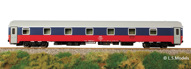 Set of 2 Sleeping cars type WLABmee in 2004 livery<br /><a href='images/pictures/Tillig/58010.jpg' target='_blank'>Full size image</a>